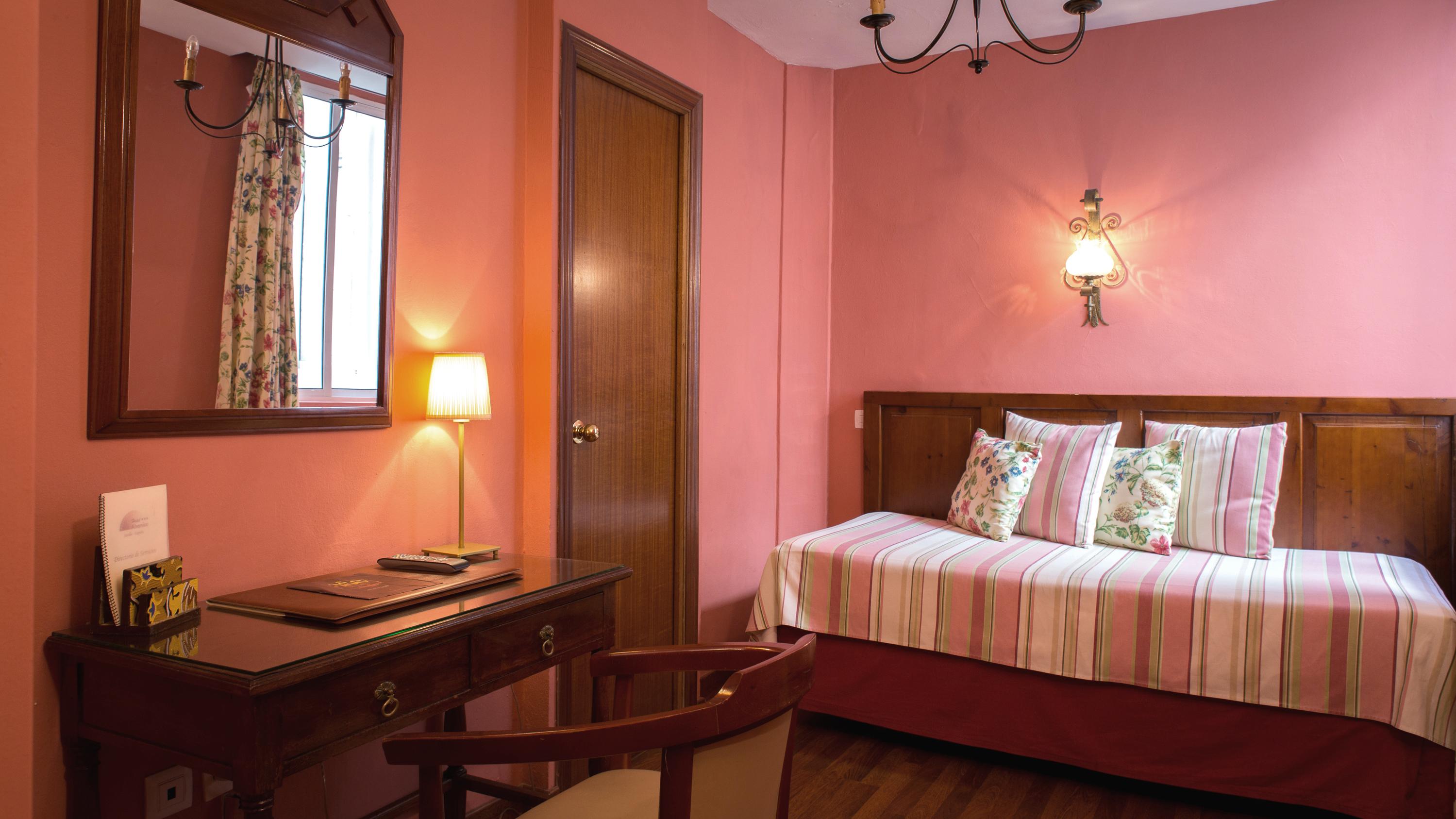 Hotel Abanico Casa Palacio
