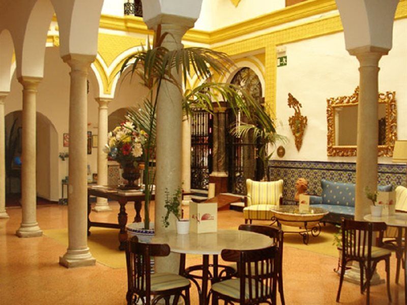 Abanico Casa Palacio Seville